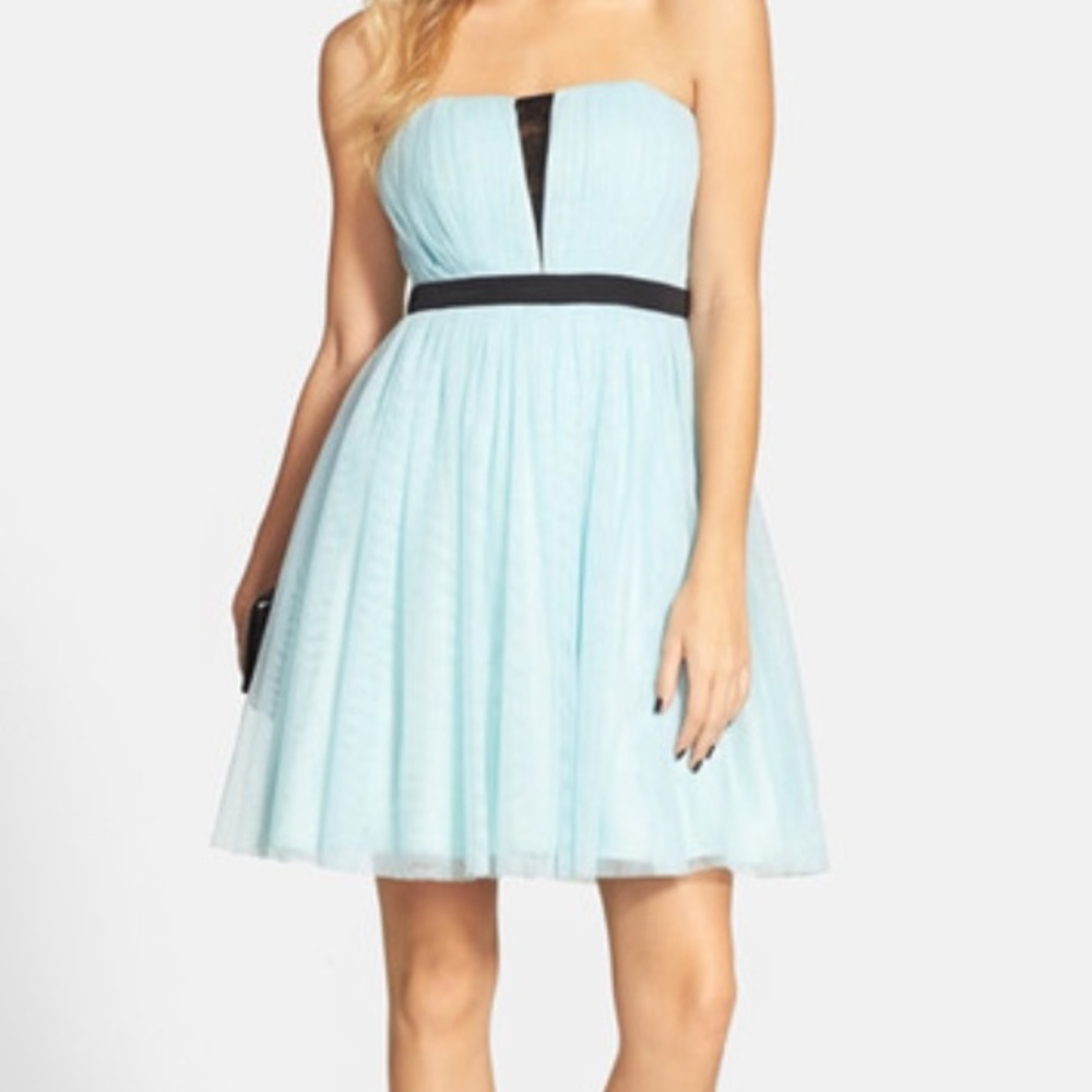 A. Drea Strapless‎ Ballerina Dress